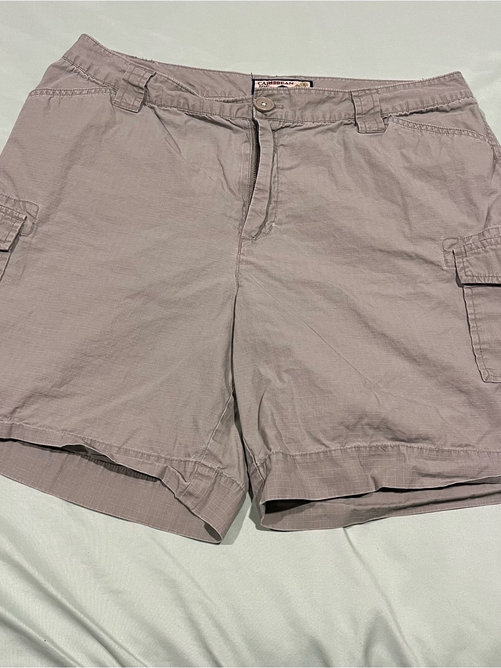 Women Caribbean Joe cargo shorts, light grey, Sz 10